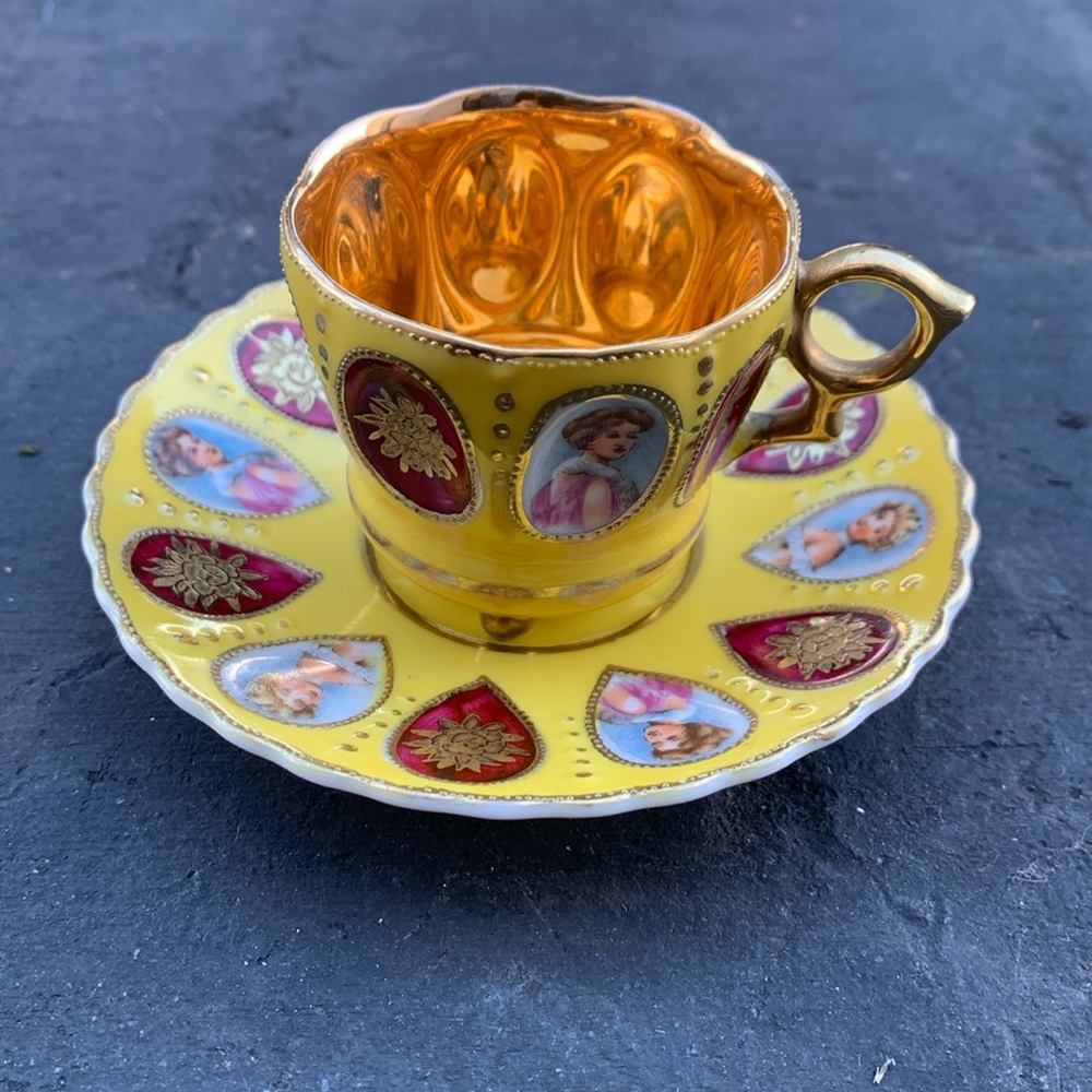 Antique BoLo teacup